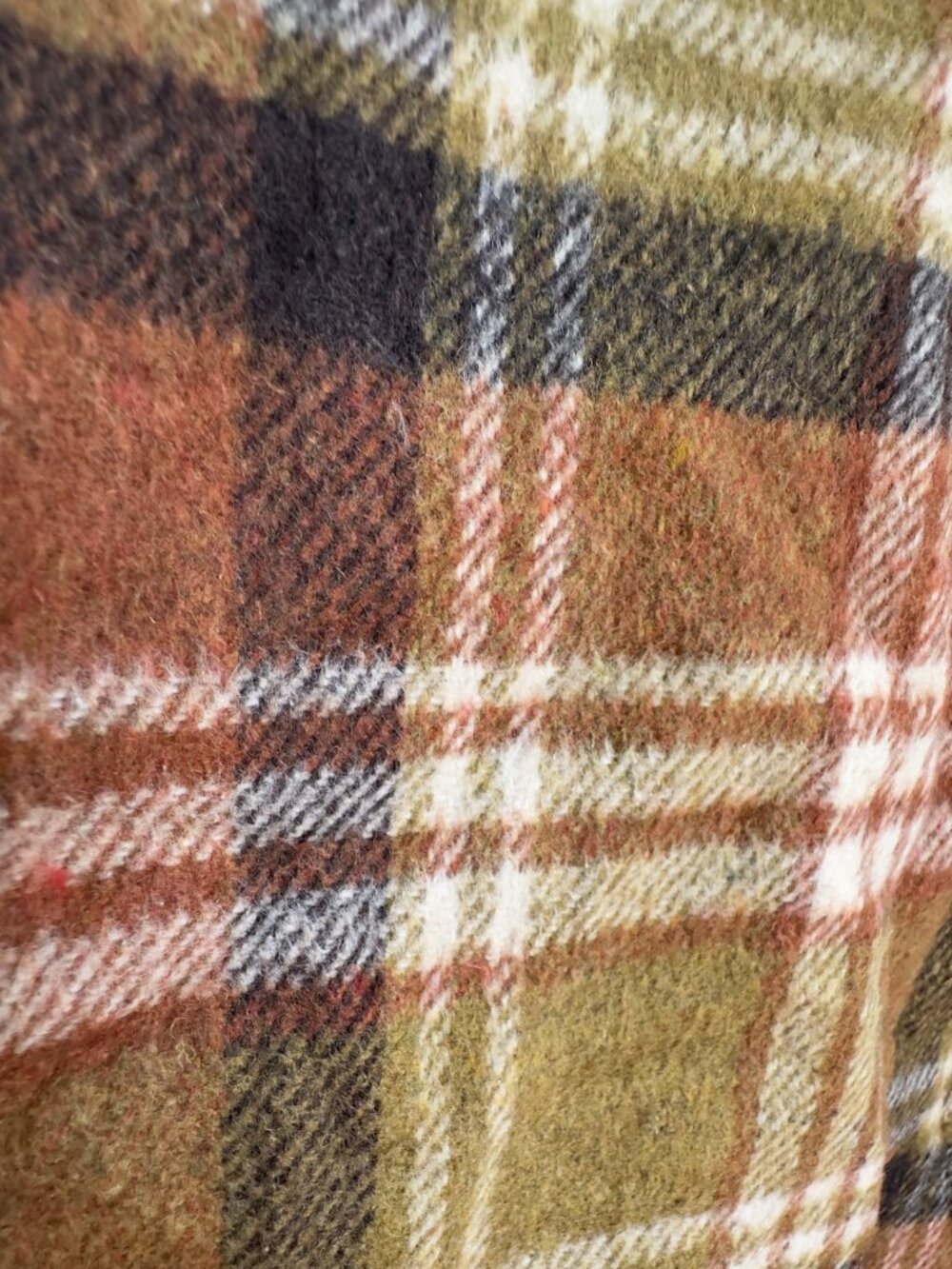 VINTAGE MENS WOOL PLAID JACKET.   MEN'S MEDIUM  AWESOME PIECE - Picture 3 of 7